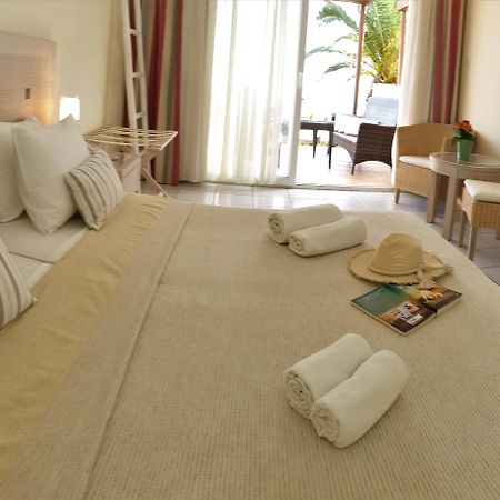 Erytha Hotel & Resort Chios Karfas Exteriör bild